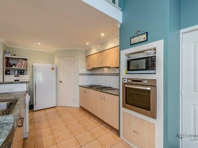 2 Wave Crest Circle, Drummond Cove WA 6532