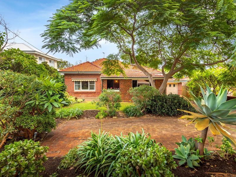 61 Adderley Street, Mount Claremont