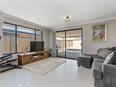 31 Sansimeon Boulevard, Byford WA 6122