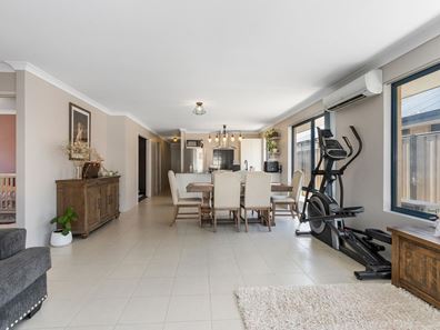 31 Sansimeon Boulevard, Byford WA 6122