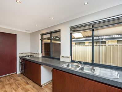 31 Hesketh Avenue, Seville Grove WA 6112