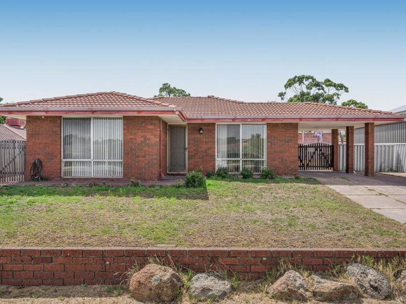 548 Rockingham Road, Lake Coogee WA 6166