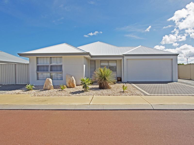 35 Hamelin Avenue, Jurien Bay