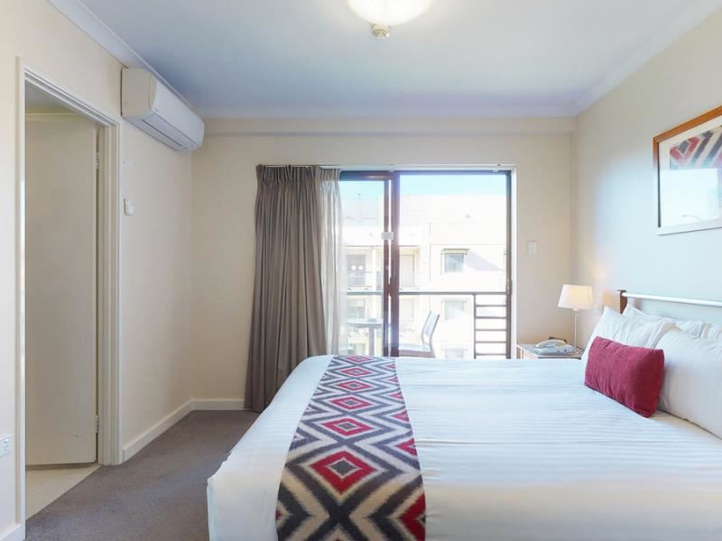 405/112 Mounts Bay Road, Perth