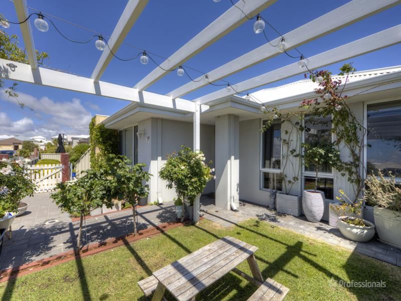 15 Comito Bend, Alkimos WA 6038