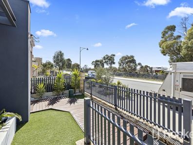 44 Pickering Gardens, Alkimos WA 6038