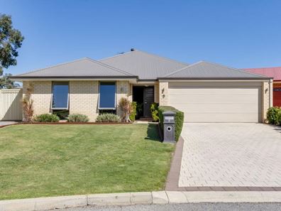 9 Pheasant Close, Seville Grove WA 6112