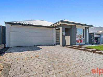 29 Pakooma Street, Banksia Grove WA 6031