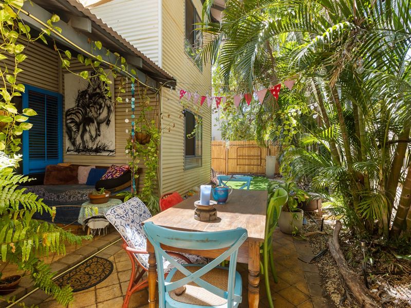 10/10 Bagot Street, Djugun