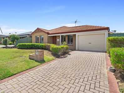 11 Tomago Way, Merriwa WA 6030