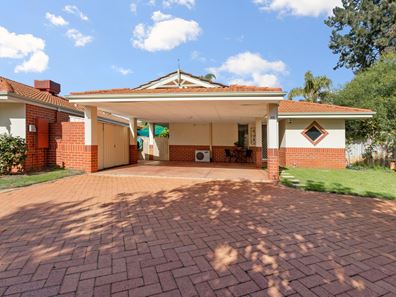 20 Pinewood Walk, Canning Vale WA 6155