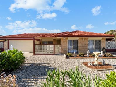 13 Rothesay Court, Cooloongup WA 6168