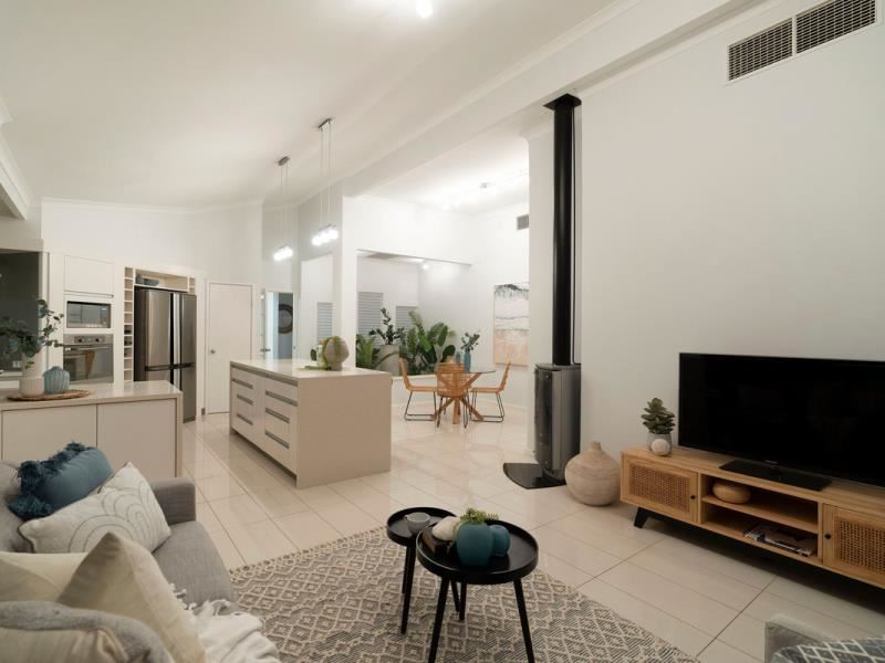17 Cumberland Drive, Hillarys