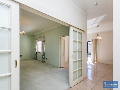 2 Felicia Court, Dianella WA 6059