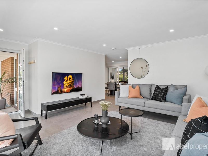 30 Caridean Street, Heathridge