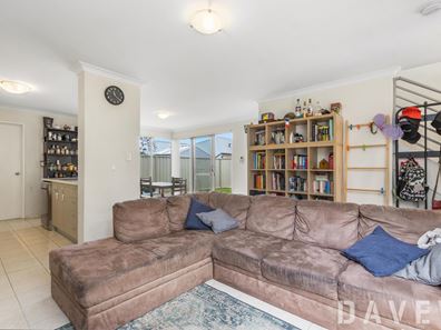 6C Lodesworth Road, Westminster WA 6061