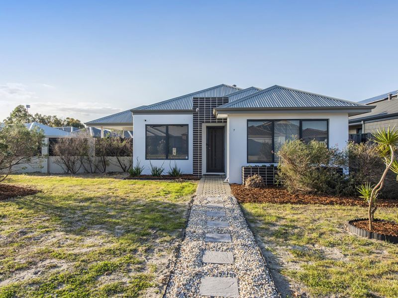 7 Midgegooroo Street, Ellenbrook