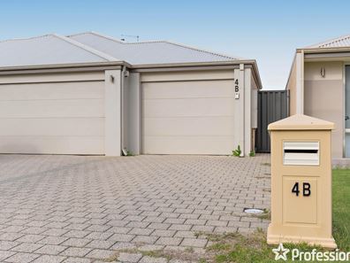 4 Lomond Way, Seville Grove WA 6112