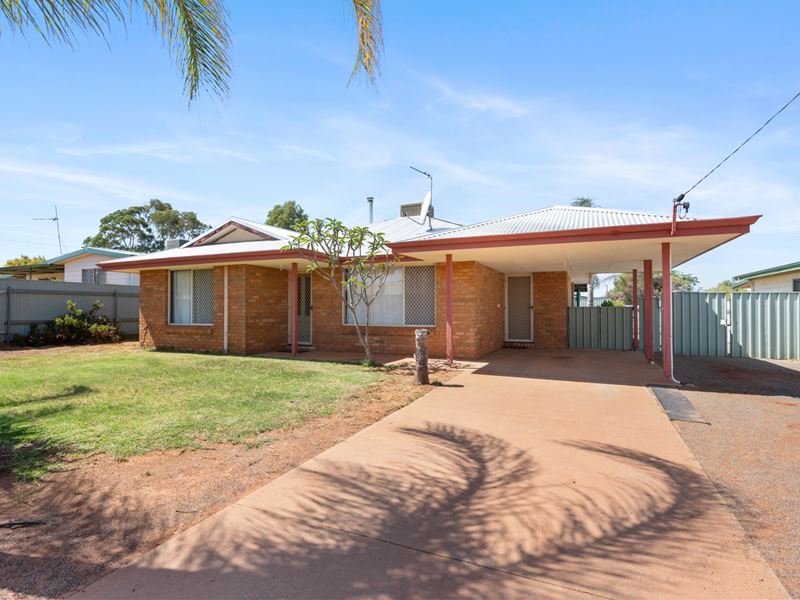 101 Forrest Street, Coolgardie