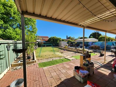 4A Connell Way, Girrawheen WA 6064