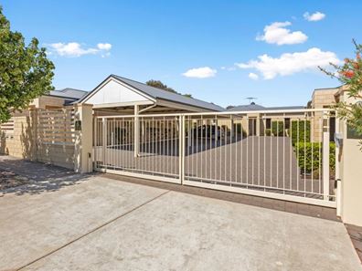 4/243 Timberlane Drive, Woodvale WA 6026