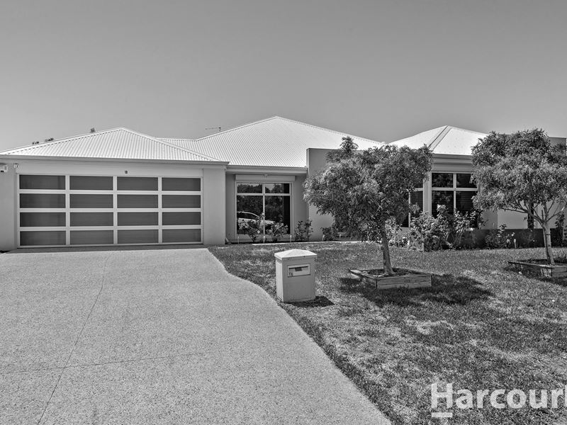 18 Jasper Way, Lakelands
