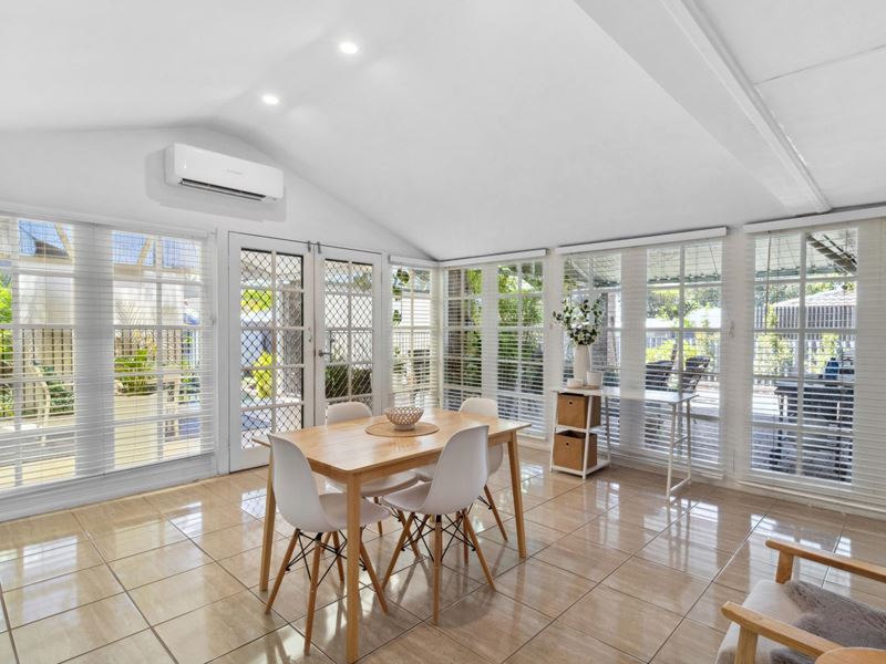 99 Third Avenue, Kelmscott