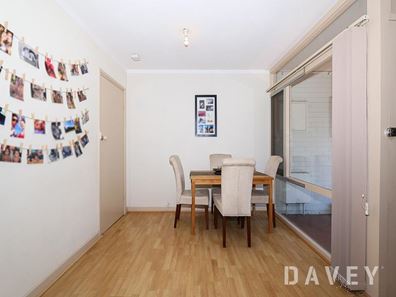 9/3 Derrington Crescent, Balga WA 6061