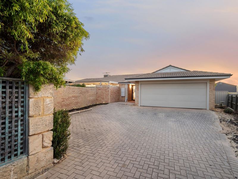 5B Castleroy Place, Connolly WA 6027