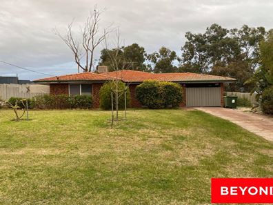 35 Battersea Road, Canning Vale WA 6155