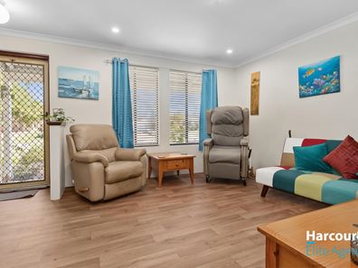 194 Currie Street, Warnbro WA 6169