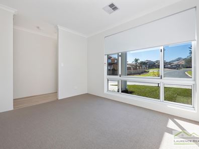 13 Kinsale Drive, Mindarie WA 6030