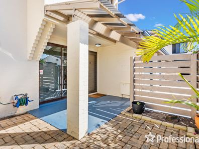 4/32 Camboon Road, Morley WA 6062