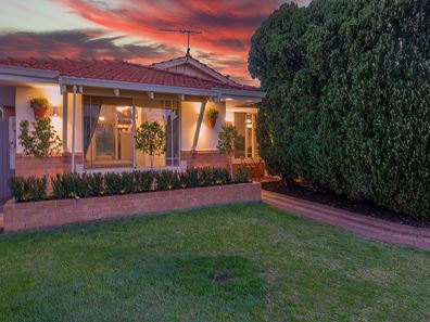 11 Iandra Loop, Carramar WA 6031