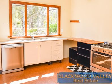 43 Brockman Street, Balingup WA 6253