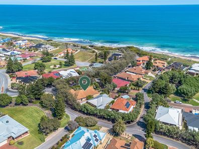 1 Noosa Court, Halls Head WA 6210