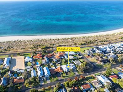 205 Marine Terrace, Geographe WA 6280