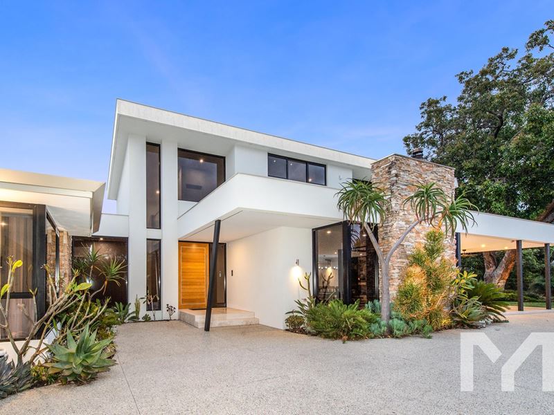 12 Luff Crescent, Attadale