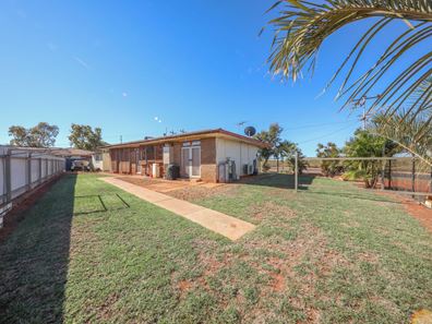 1 Pringle Way, Wickham WA 6720