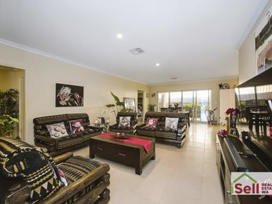 7 Stormbird Loop, Currambine WA 6028