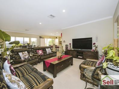 7 Stormbird Loop, Currambine WA 6028