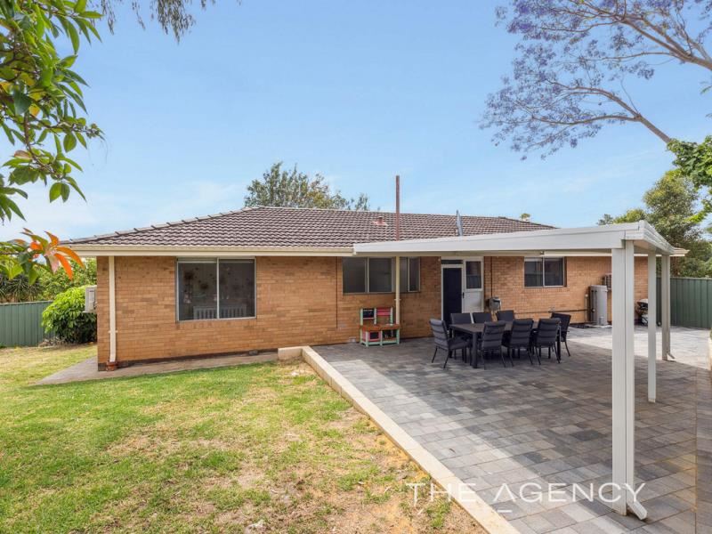 16 Bladon Way, Swan View WA 6056