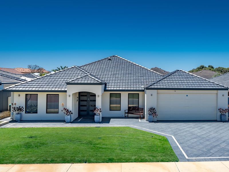 20 Silver Sands Drive, Iluka WA 6028