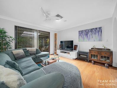 2/26 Charlbury Way, Eden Hill WA 6054