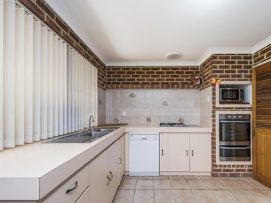 7 Sandpiper Close, Ballajura WA 6066
