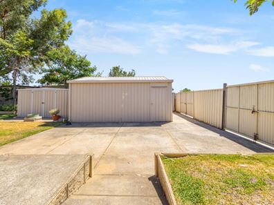 2 Gidgi Way, Waikiki WA 6169
