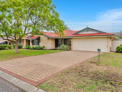 14 Rochester Way, Meadow Springs WA 6210
