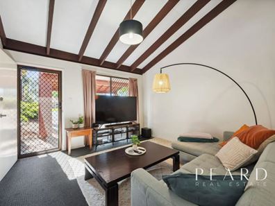 5a Menzies Place, Thornlie WA 6108