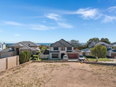 2 Manta Pass, Mindarie WA 6030