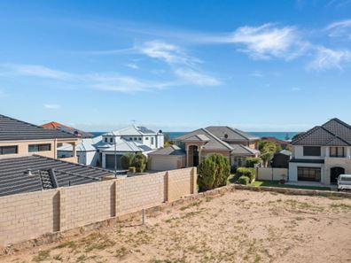 2 Manta Pass, Mindarie WA 6030